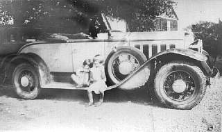 mae dagion-barby quackenbush sandbox car harriman ny 1930.jpg